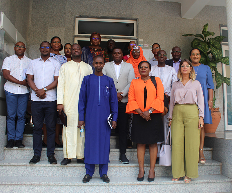 Delegação do Níger visita DGE